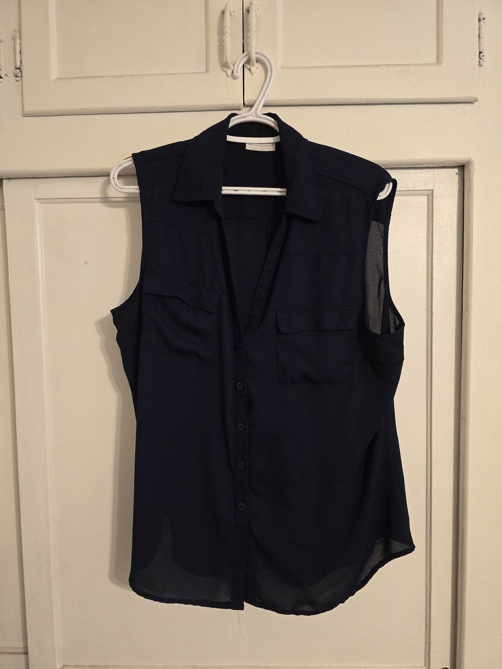 New York & Company Navy Sleeveless Button-Front Blouse